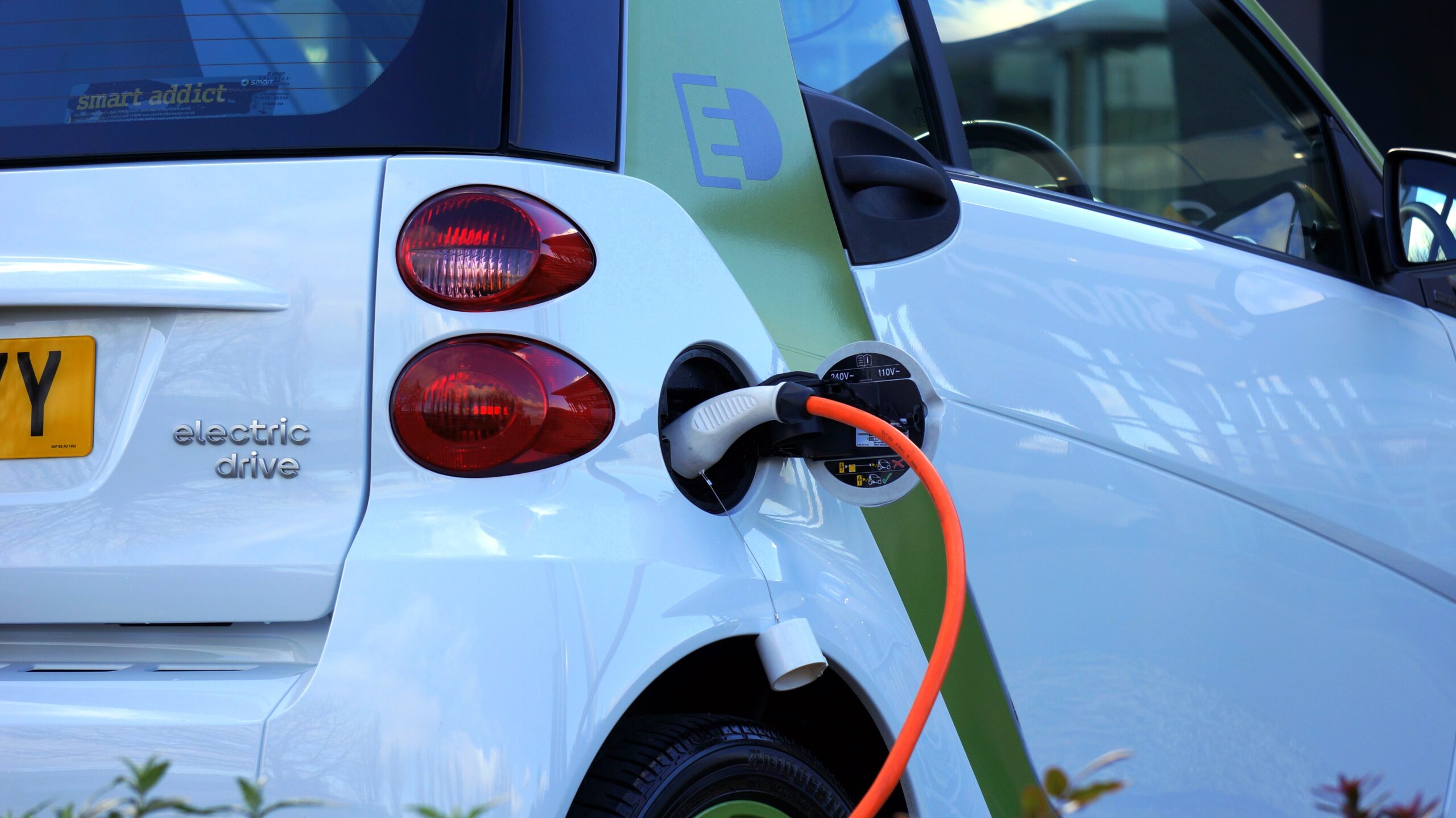 How Does EV Charging Infrastructure Contribute To Malaysias Carbon Reduction Goals?